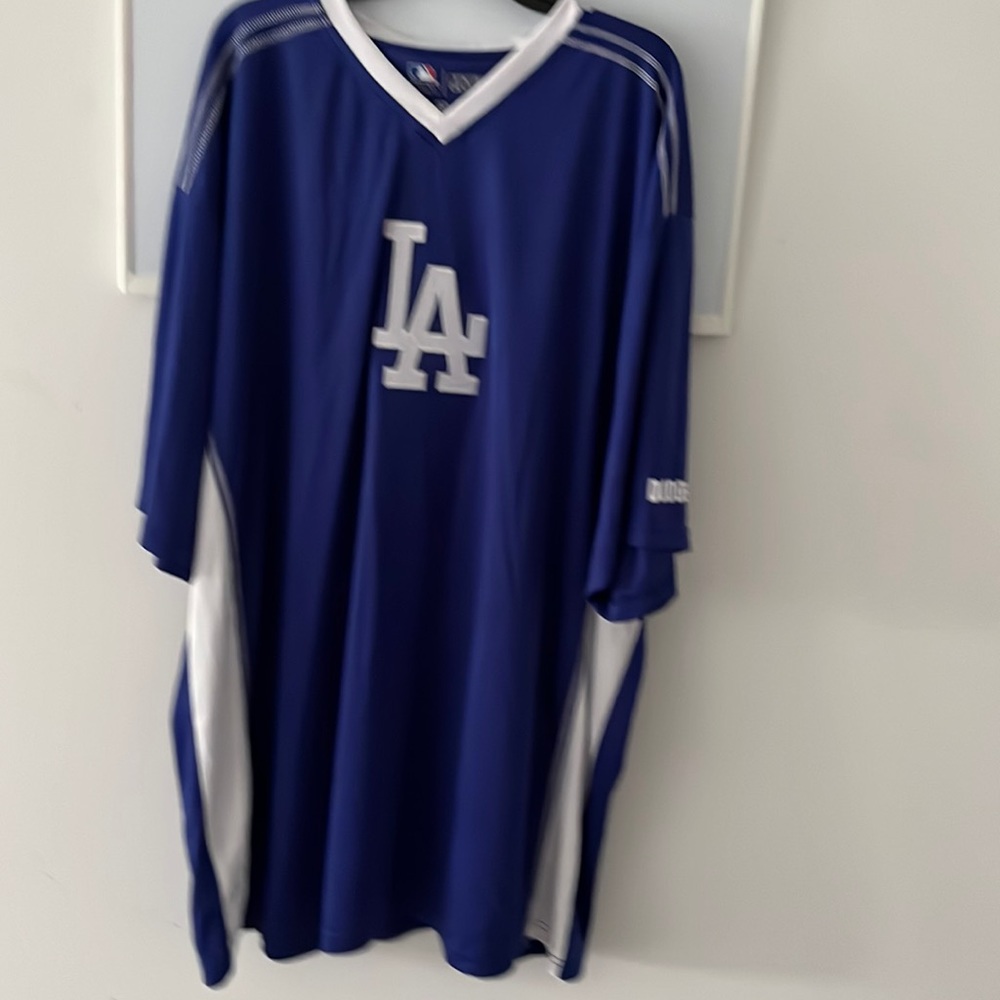LA Dodgers Genuine Merchandise
